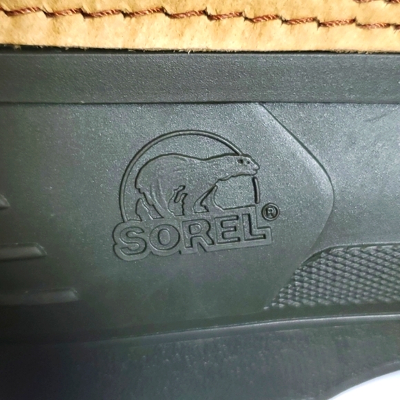 SOREL WINTER BOOTS MADE IN CANADA SIZE 6 WATERPROOF - Picture 9 of 13